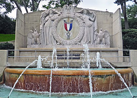 Eagle Scout Memorial Fountain, E. 39th Street at Gillham Road. Eagle Scout Memorial Fountain Kansas City MO.jpg