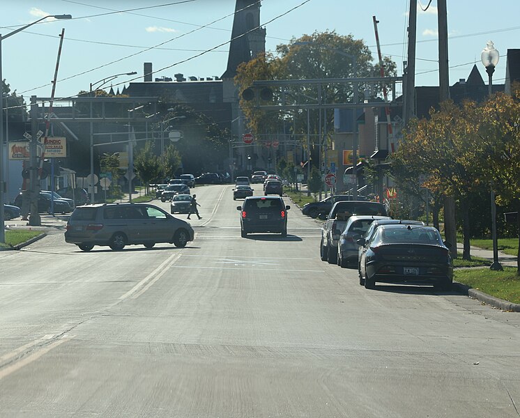 File:East Main Street, Waukesha (October 2023) 03.jpg