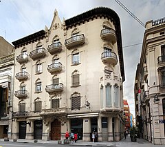 Edificio Gómez I di Francisco Mora Berenguer a Valencia.jpg