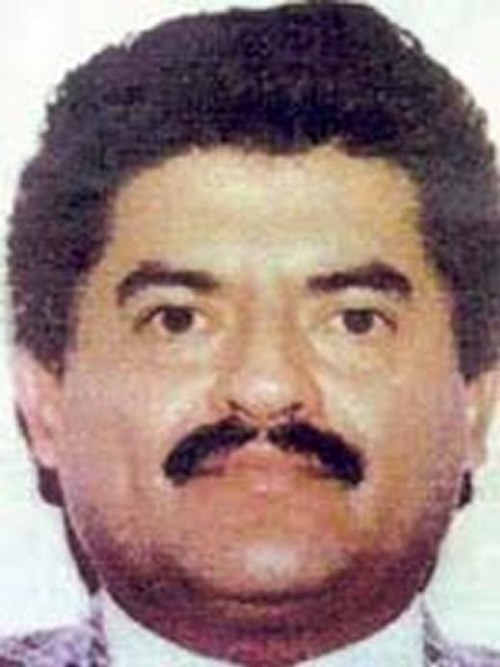 El Azul was a Mexican drug lord. He was a former Mexican secret police (DFS) agent.