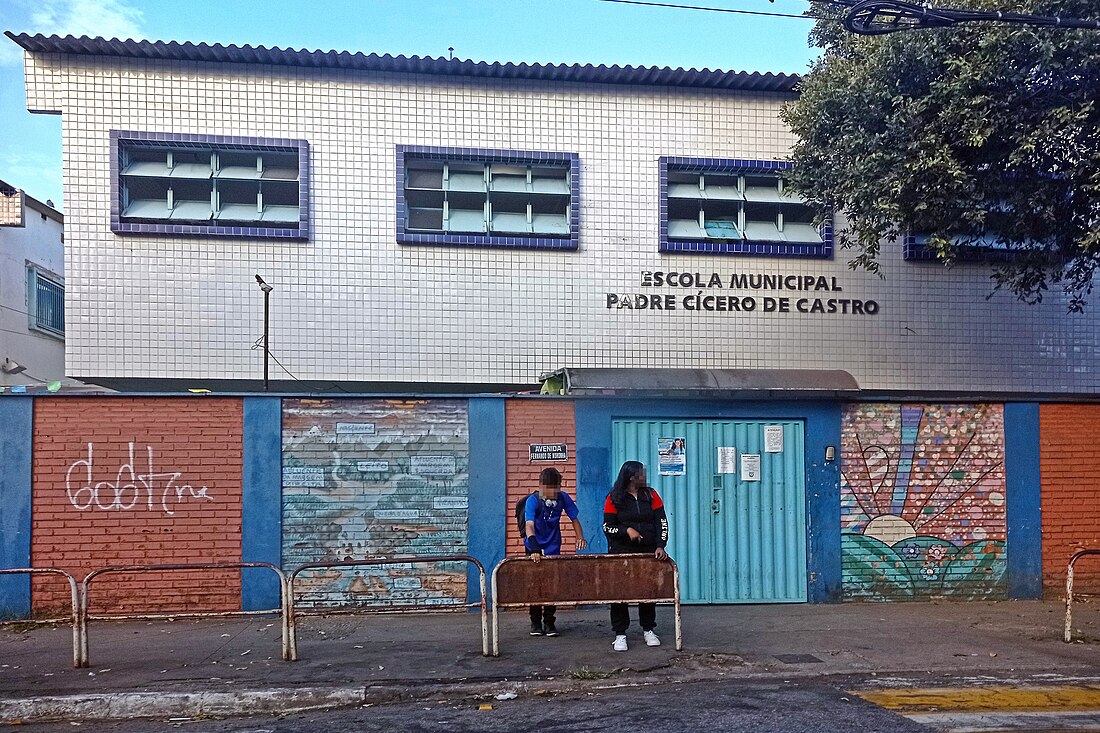 File:Fachada da Escola Municipal Padre Cícero de Castro, Ipatinga MG.JPG