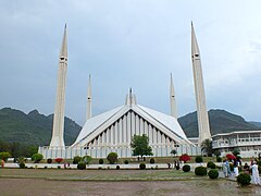 Faisal Masjid front view