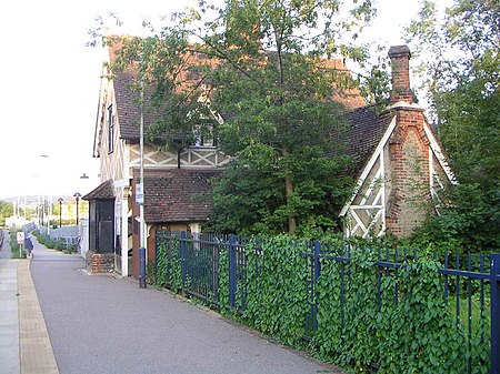 Fenny Stratford Station