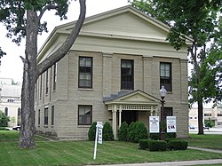 První metodistická církev Batavia (Batavia, IL) 02.JPG