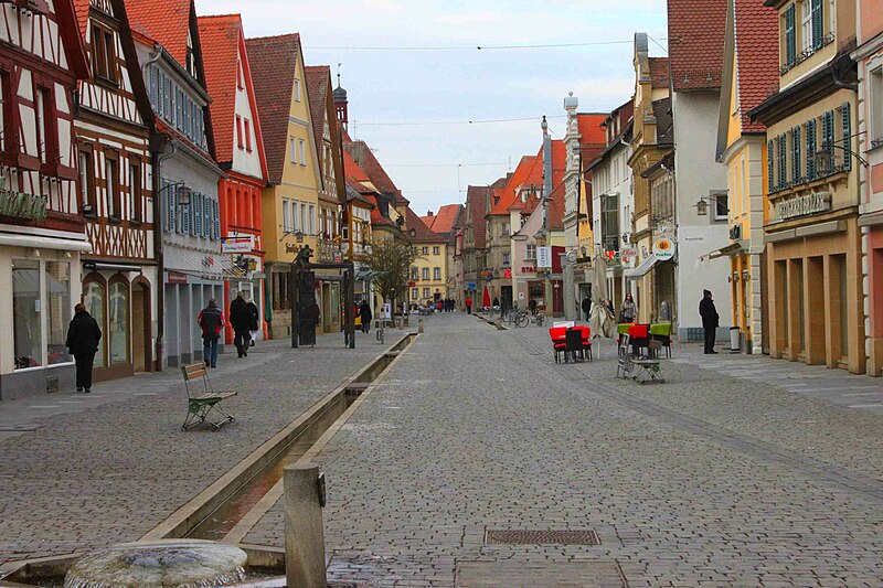 File:Forchheim Hauptstraße.jpg