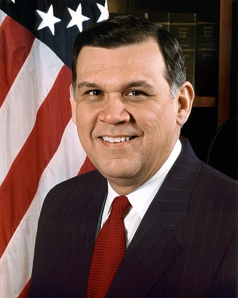 File:Former HUD Secretaries- Mel Martinez - Former HUD Secretaries- Mel Martinez (copies) - DPLA - ea6e4fab6418e4325d33e11ff9aa5bed.jpg