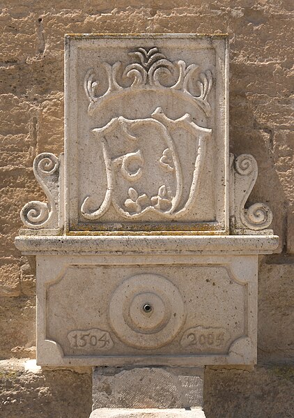 File:Fountain F Y, Iglesia mayor, Alhama de Granada, Spain.jpg