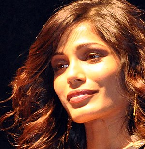 Freida Pinto: Biographie, Vie privée, Filmographie