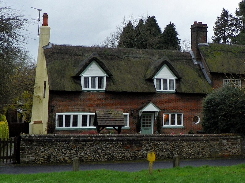 File:GOC Harpenden and Rothamsted 008 Thatched Cottage, Hatching Green (26431407331).jpg