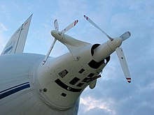 The rear propeller arrangement of a Zeppelin NT