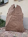 Gedenkstein vor dem Rathaus in Neidenstein 01.jpg