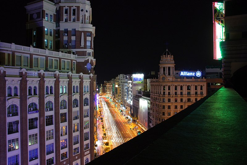 File:Gran Vía (Madrid) 24.jpg