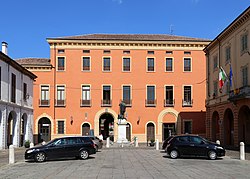 Guastalla, Palais des Doges, 01.jpg