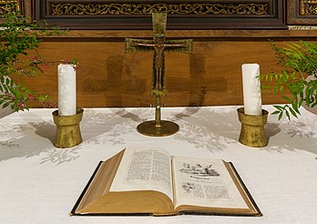 Altar da igreja colegiada do mosteiro protestante de Heiligengrabe em Brandemburgo, Alemanha. (definição 4 825 × 3 417)