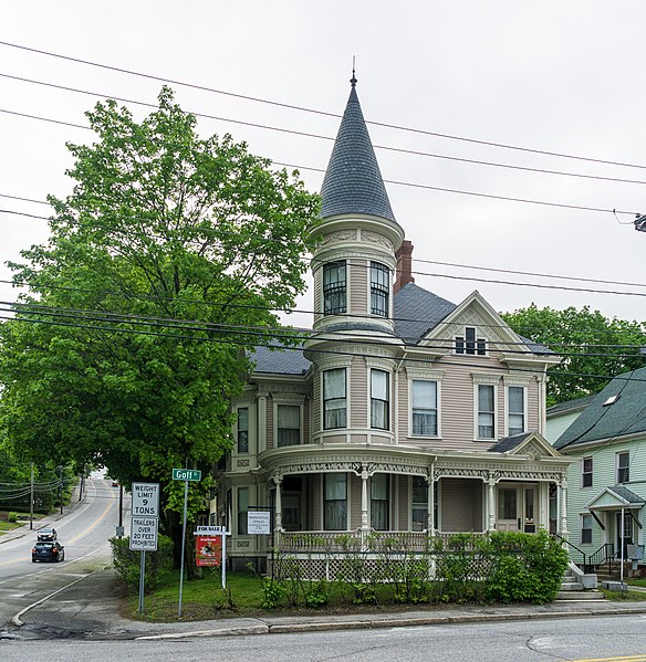 File:Holman Day House, Auburn, Maine.jpg