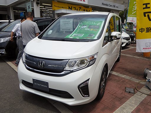 Honda STEPWGN G・EX (RP1) front
