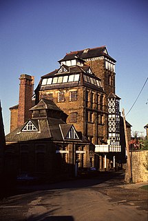 <span class="mw-page-title-main">Tower brewery</span> Type of brewery building using gravity to aid liquid flow