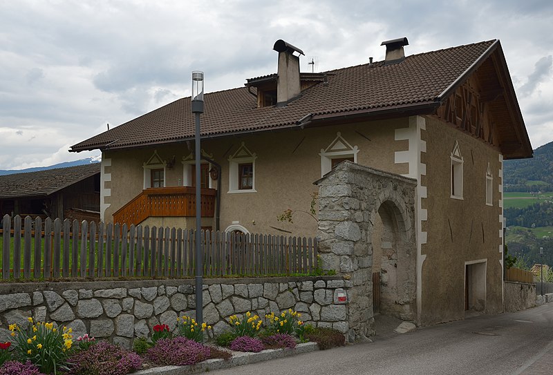 File:House N 5 Feldthurns.jpg