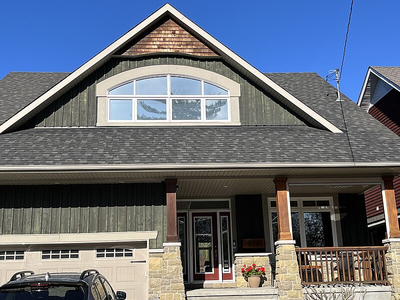 File:House showing board-and-batten siding and shingle-style ornamentation.jpg