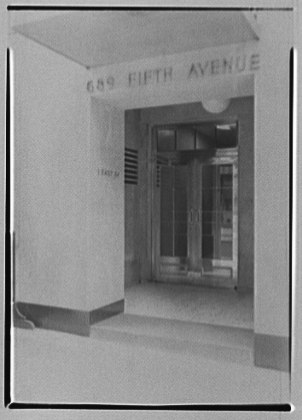 File:I. Miller shoe store, business. LOC gsc.5a05385.tif