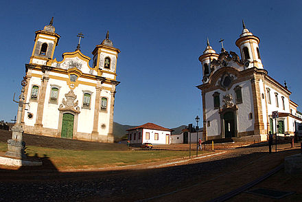 Minas gerais. Штат Минас-Жерайс. Бразилия Минас Жерайс Барокко. Ору-Прету Бразилия. Минас Жерайс природа.