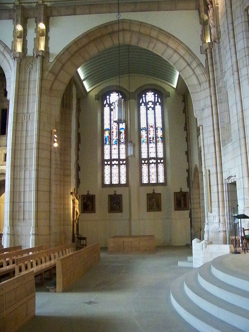 Interior of St Anne's Cathedral, Leeds (25th September 2010) 004.jpg