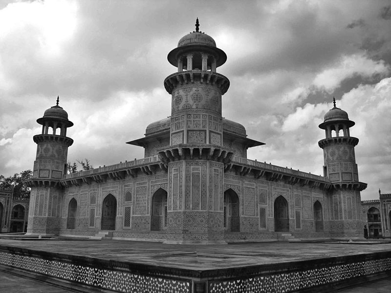 File:Itimad-ud-Daula’s Tomb 021.jpg