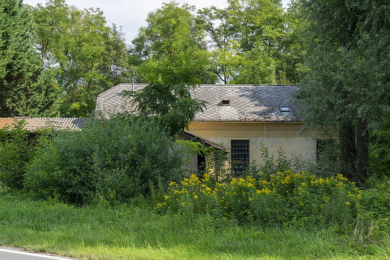 File:Jabing, Laufkraftwerk 1.jpg