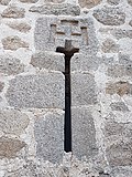 Miniatuur voor Bestand:Jerusalem Cross Arrowslit, Castillo de los Mendoza, Manzanares el Real.jpg