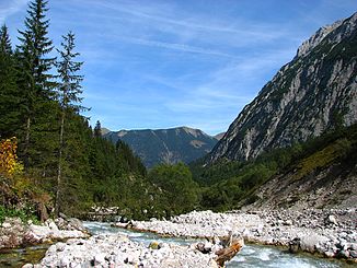 The Johannesbach, looking north