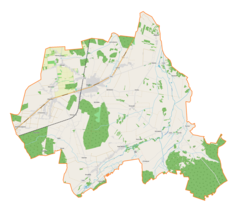 Mapa konturowa gminy Kłomnice, na dole nieco na lewo znajduje się ikonka pałacu z opisem „Dwór w Skrzydlowie”
