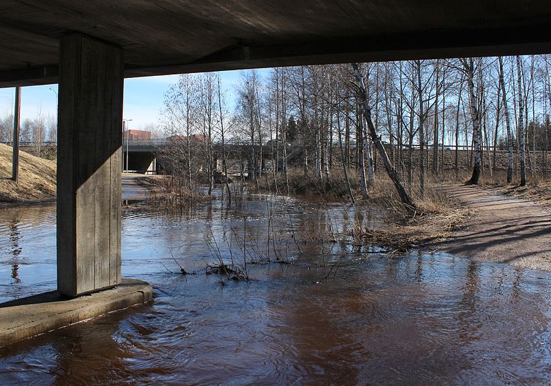 File:Kaupunginoja Oulu 20120428d.JPG