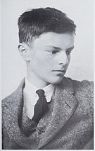 Kenneth Clark Kenneth Clark photographed by Herbert Lambert.jpg