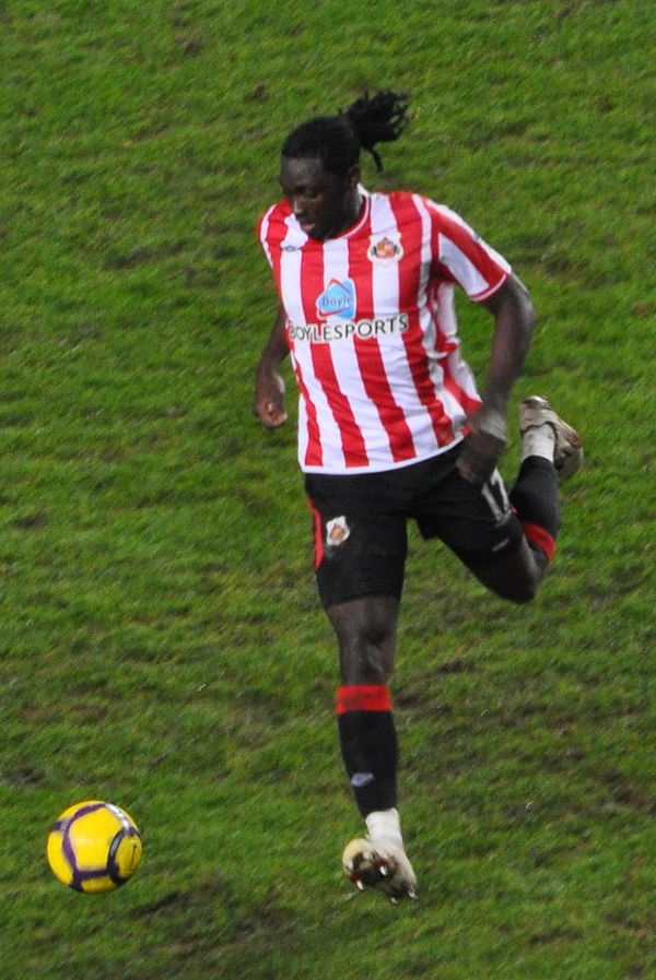 Kenwyne Jones in action for Sunderland against Chelsea in 2010