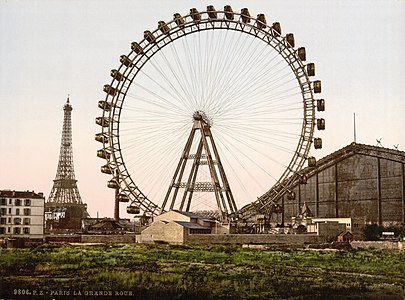 The Grande Roue at the Paris Exposition could carry 1600 passengers at once