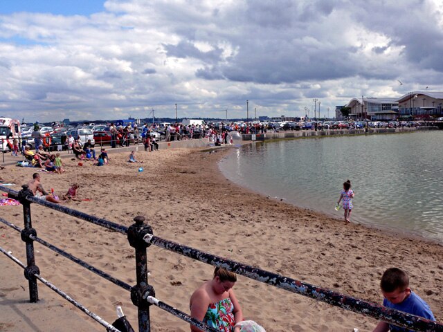 Image: Lakeside beach by Bob Abell