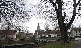 Le village de saint-Maurice sur Vingeanne.JPG