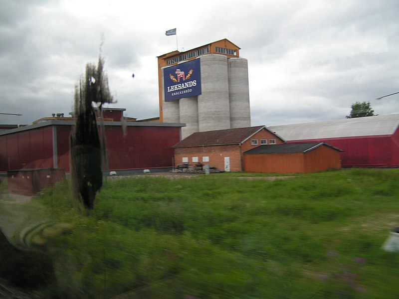 File:Leksand Crispbread tower - panoramio.jpg