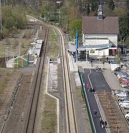 How to get to Bahnhof Remscheid-Lennep with public transit - About the place