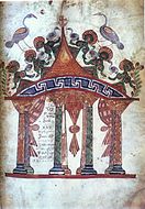 Baldaquí amb cortinatges al santuari del Sant Sepulcre. Evangeli a la catedral d'Etchmiadzin, Armavir, ~1000