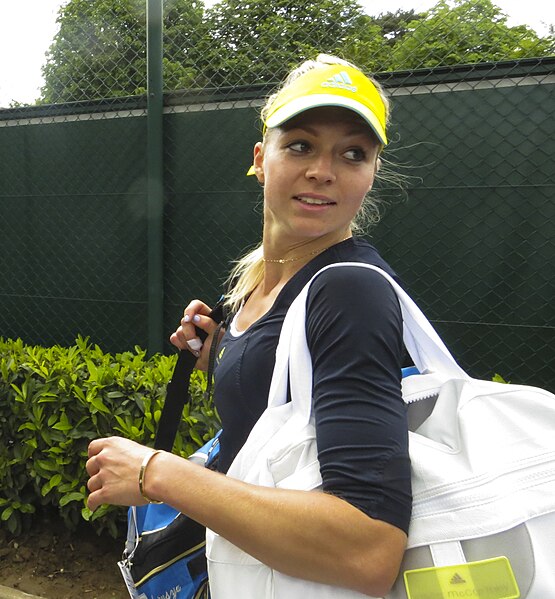 File:Maria Kirilenko (8977868356).jpg