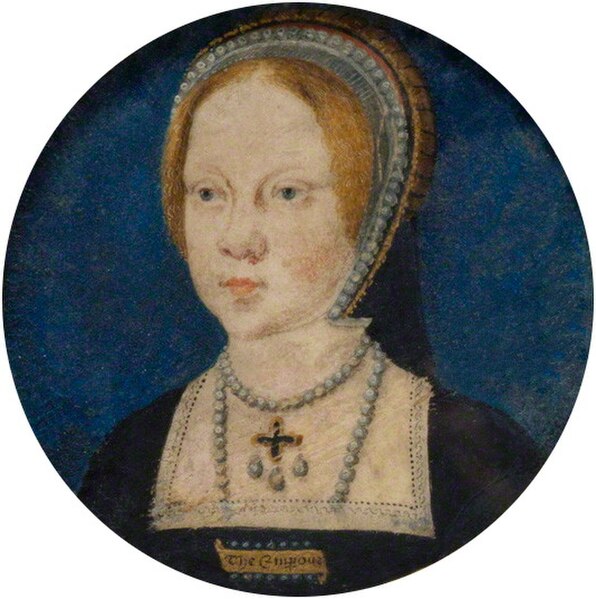 Mary in 1522, at the time of her engagement to Emperor Charles V. She is aged 6 and wears a rectangular brooch inscribed "The Emperour".