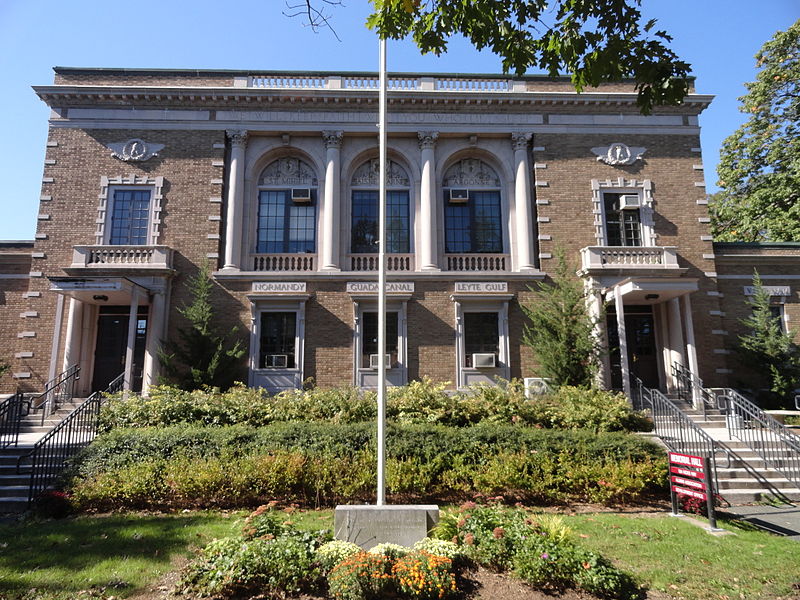 File:Memorial Hall, Amherst, Massachusetts closeup.jpg