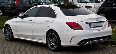 Mercedes-Benz C 220 BlueTEC AMG Line (W 205) – Heckansicht, 18. Oktober 2015, Düsseldorf.jpg