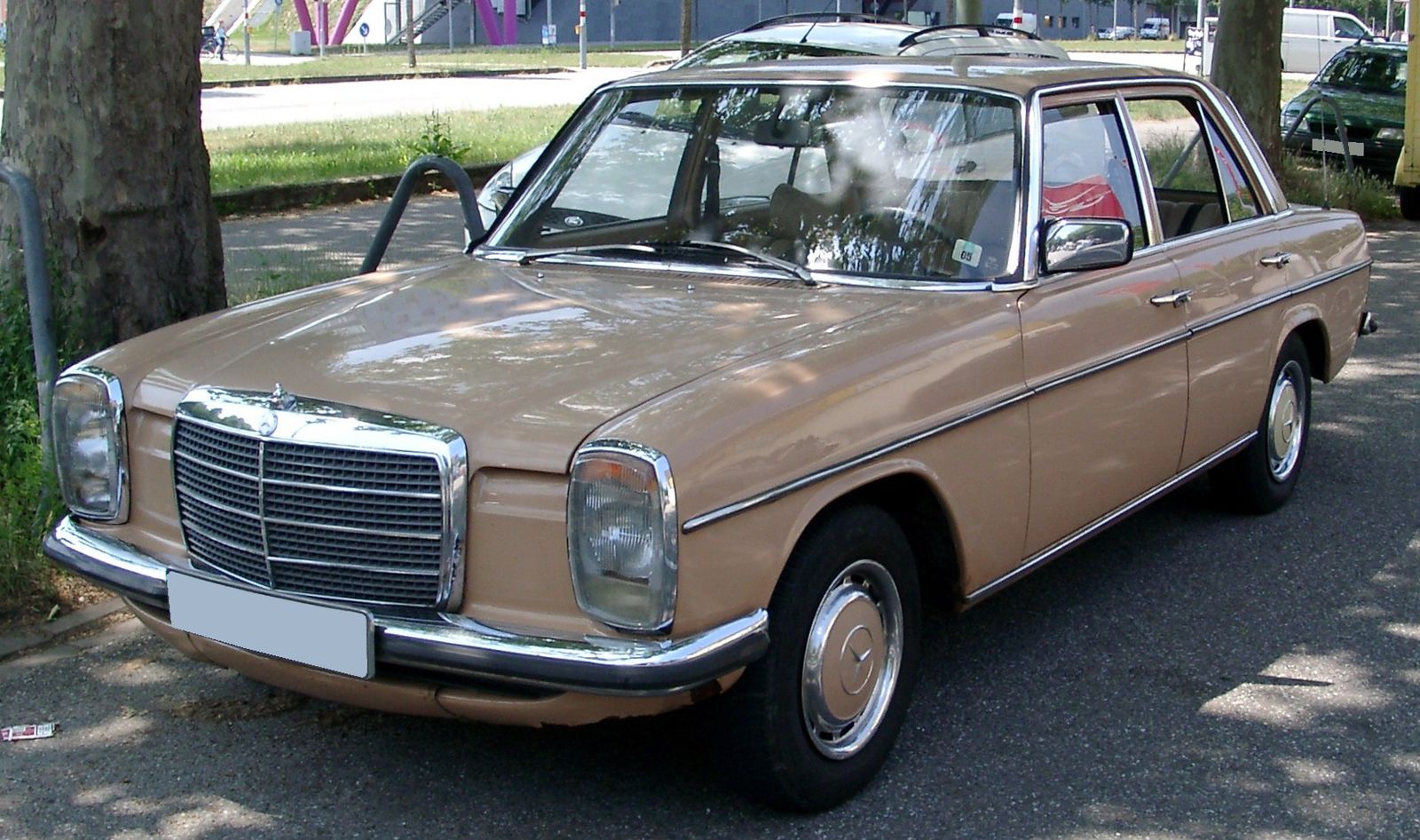 W115 мерседес фото