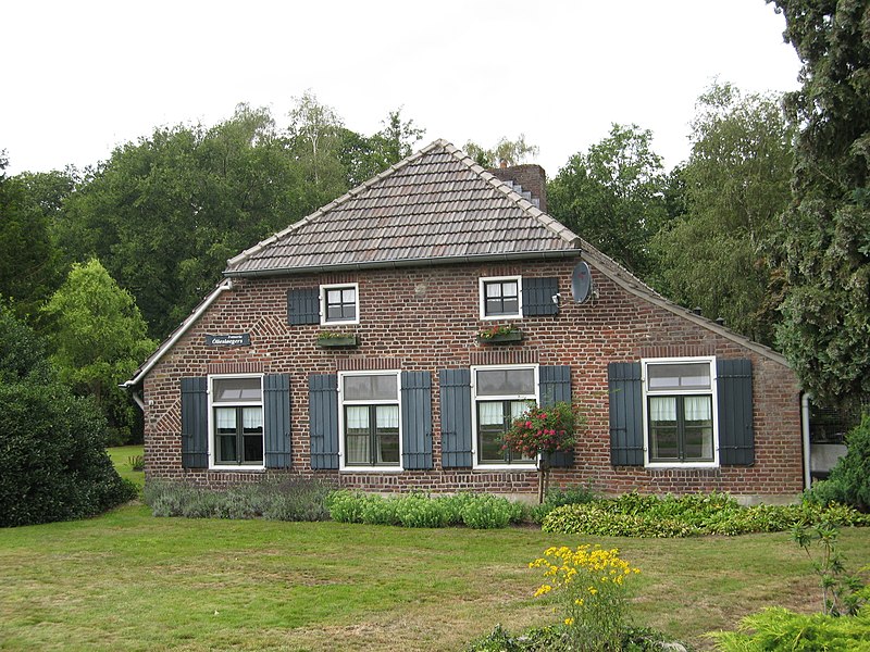 File:Meterik-stmaartensweg-208383.jpg