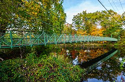 Милфорд, Нью-Гэмпшир, АҚШ, Suspension Bridge.jpg