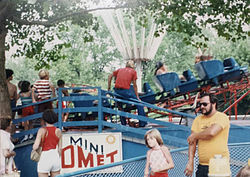 Mini-Comet was Hersheypark's first kiddie coaster. It operated from 1974-1978. Mini-Comet circa 1976-78.jpg