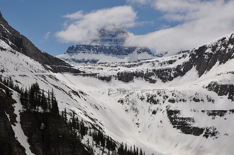 File:Mount Reynolds, 5-20-2014 (14243568222).jpg