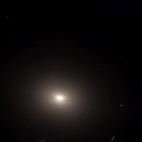 NGC 1199-HST10787 45-R814G606B450.png